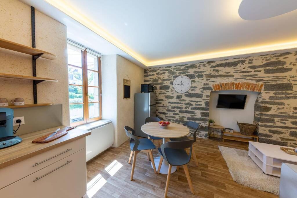 L'escapade Apartment *
